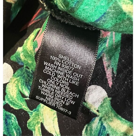 Bold Elements Blouse - Picture 4 of 4